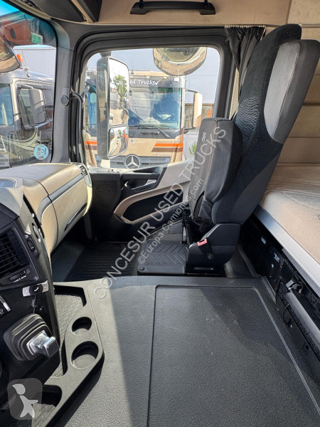 شاحنة Mercedes  2543 LS