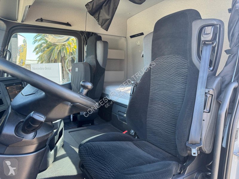 شاحنة Mercedes  1845