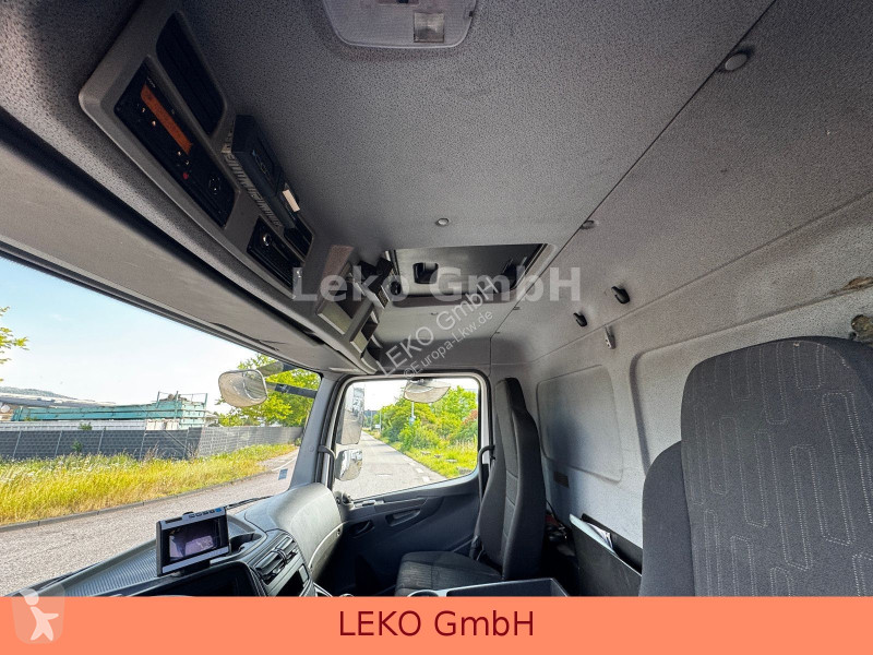شاحنة Mercedes 1218 Mit Carrier Sp 850