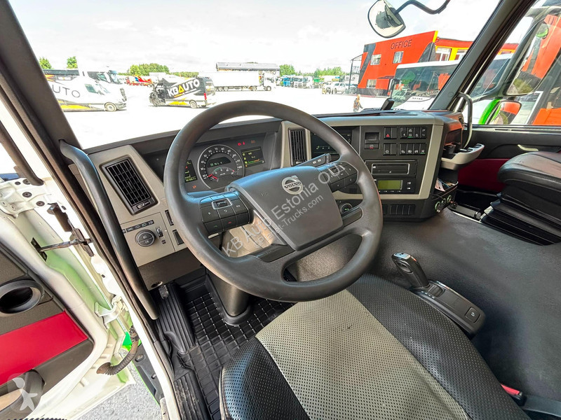 Camion Volvo 450 6x2*4 THERMOKING T-800R / BOX...
