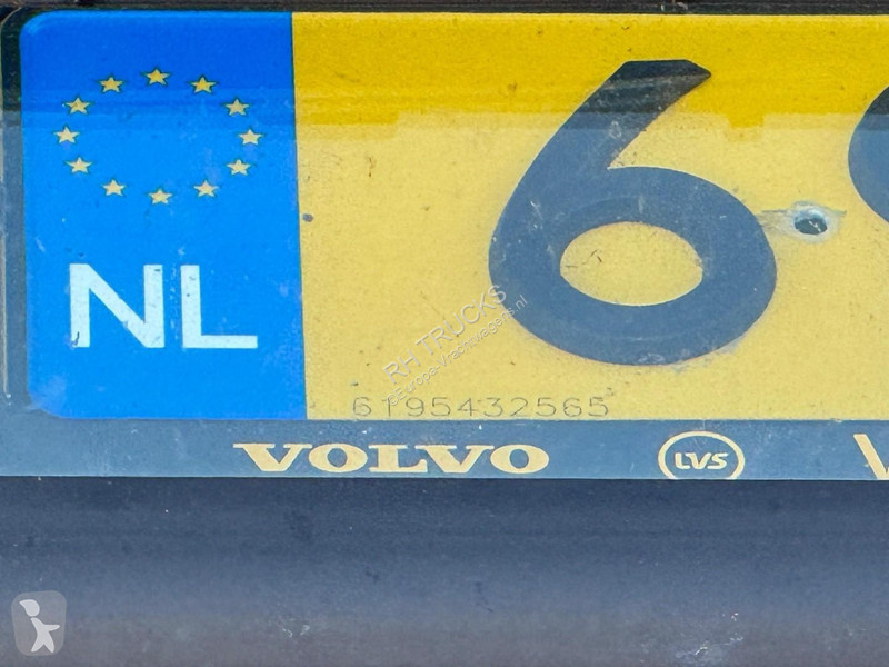 شاحنة Volvo 420 6X2 EURO 6 - 605.945 KM -...
