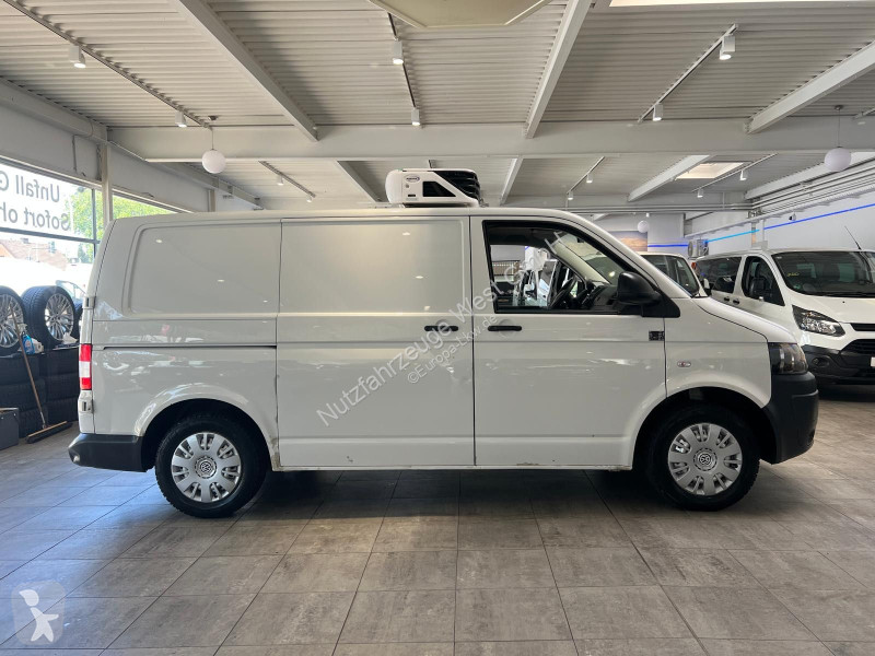 عربة نفعية Volkswagen T5 Kühlkasten Tiefkühlung...