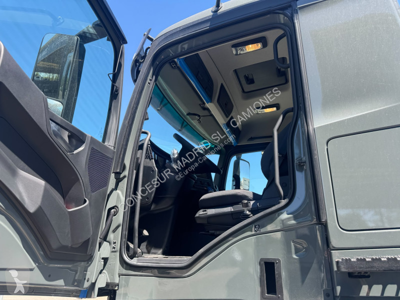 شاحنة Mercedes  3340 K 6X4