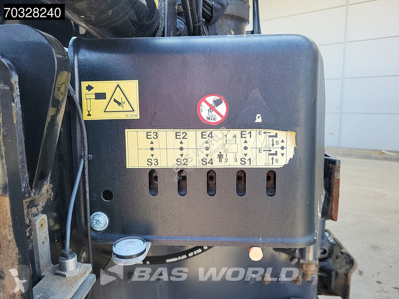 شاحنة Iveco X-Way 570 X-Way 6X2 Fassi F215...
