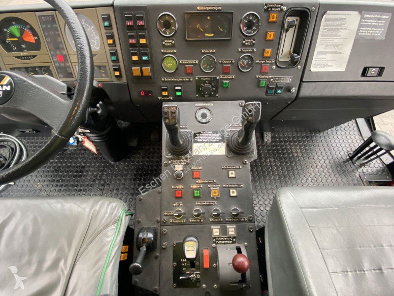 شاحنة MAN 38.000 AEG 8x8 Flugfeldlöschfahrzeug...