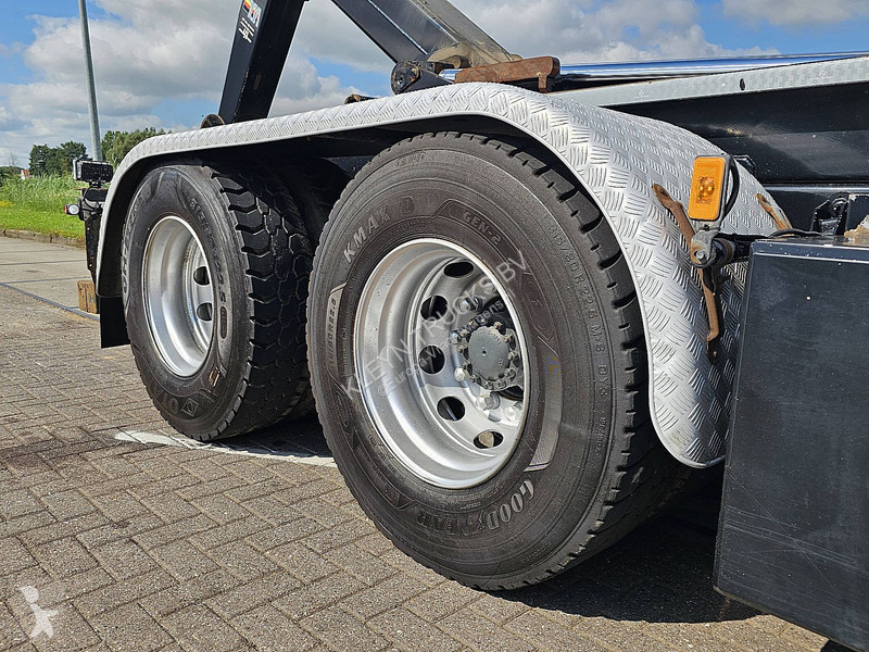 شاحنة Volvo 750 6X4 LIFTAXLE RETARD.