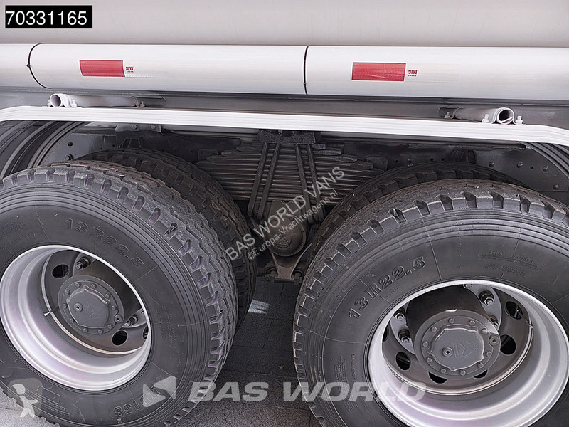 شاحنة  HOWO 371 6X4 Refurbished! 20.000L Fuel...