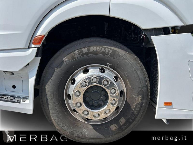 شاحنة Mercedes ACTROS