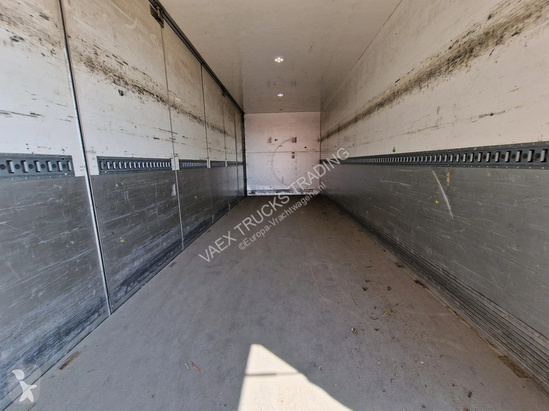 شاحنة Mercedes 1223 4x2 Box with sidedoors -...