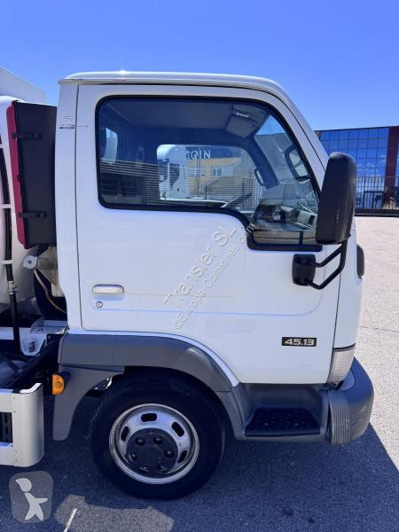 Camión Nissan 45.13