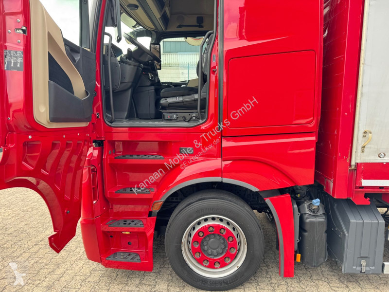 شاحنة Mercedes 2548 5 L 6x2 Lowliner BDF