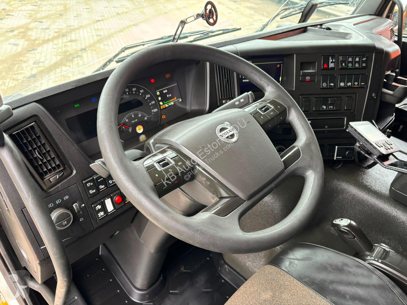 شاحنة Volvo 540 8x4*4 BOX L=6271 mm