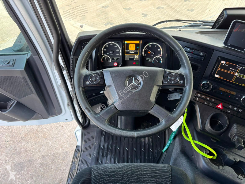 شاحنة Mercedes 2836 6x2 BOX L=5592 mm