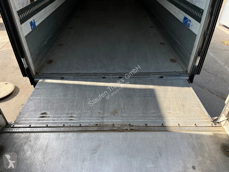 شاحنة Mercedes 1842 4-ACHS ZUG SCHMITZ KOFFER...