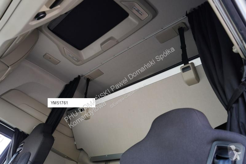 Camión Iveco / 420 / E 6 / KONTENER + WINDA /...