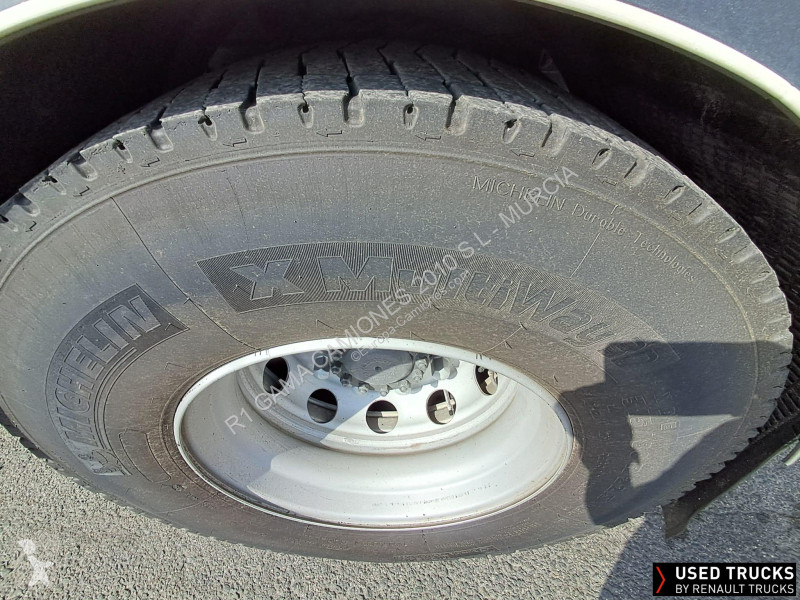 شاحنة Renault D Wide