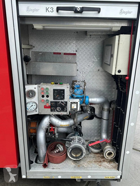 Camion Ziegler Hook-Lift Foam Firefighting Unit