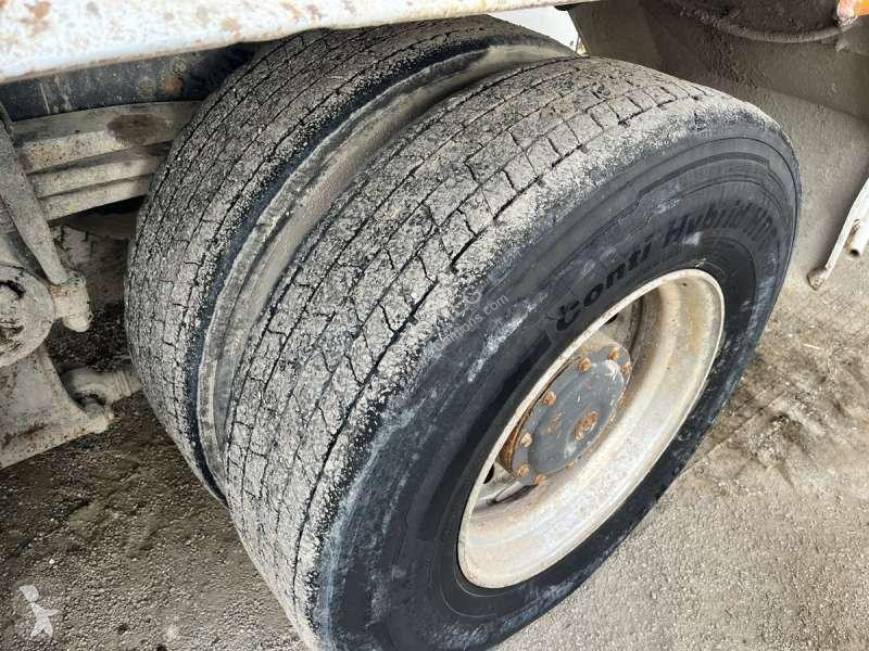 شاحنة Mercedes ACTROS