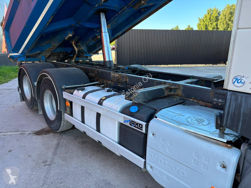 شاحنة Volvo 540 6x4 TANDEM AXEL LIFT / SIDE TIPP