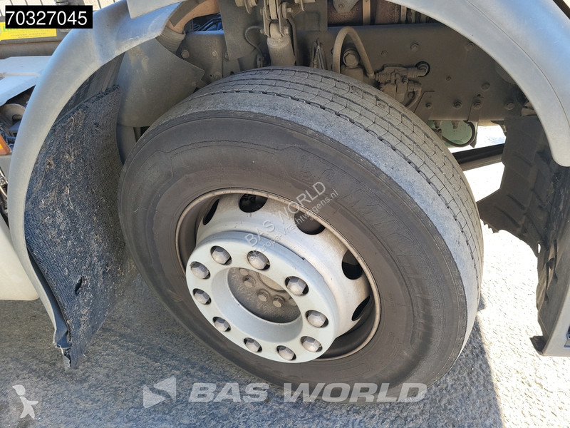 شاحنة Volvo 320  4X2 19t chassis 550cm Radstand...