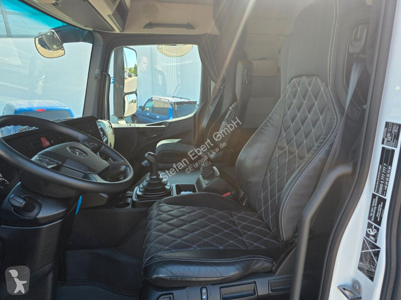 شاحنة Mercedes 1827 A 4x4 LBW Tür+Treppe Schalter