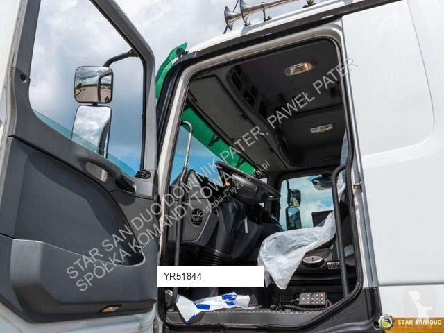شاحنة Mercedes PK 20002