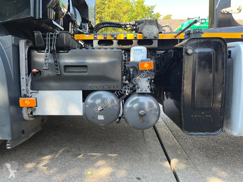 شاحنة Volvo 500  500 XL*6x2*Abrollkipper HYVA...