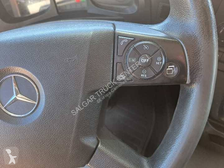 Lastbil Mercedes