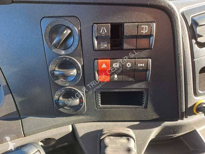 Lastbil Mercedes