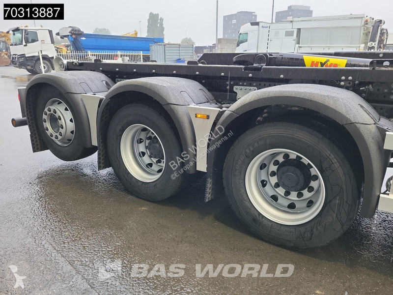 Camion DAF 530 8X4 NEW 30tons HYVA 30-60-S...