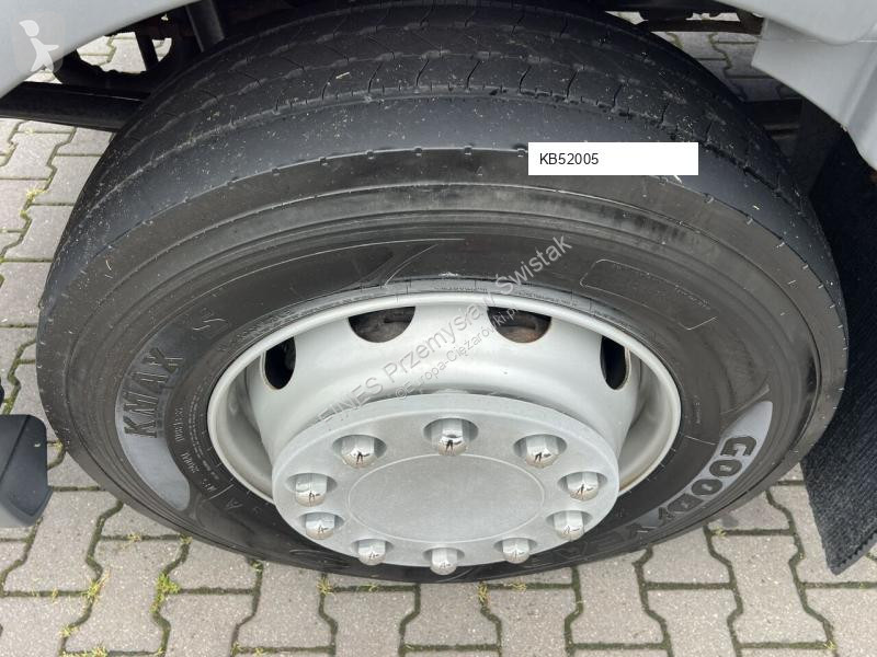 Kamion Renault D 18 / CHŁODNIA / 20 EP /...