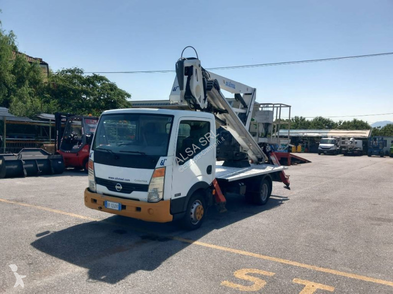 Camión Nissan 21.12