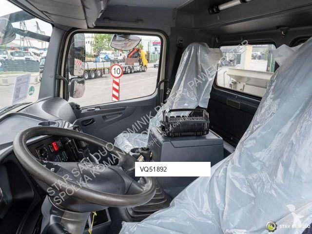 Vrachtwagen Mercedes 166