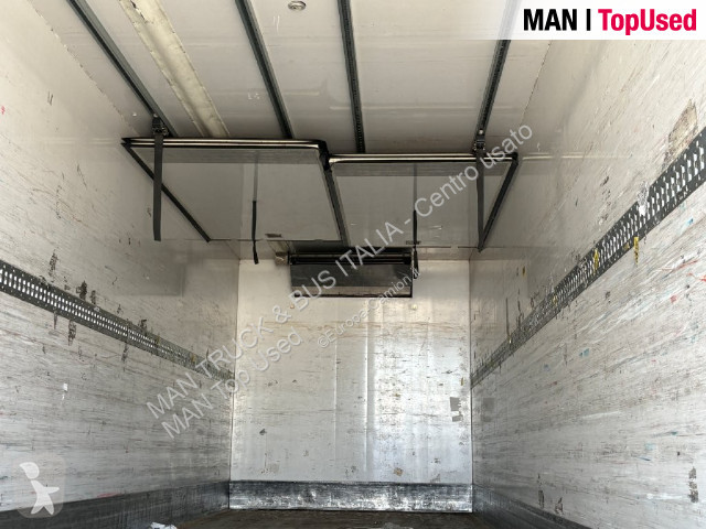 Vrachtwagen Iveco A260SY