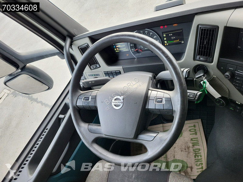 Vrachtwagen Volvo 330  6X2 Full Air suspension...