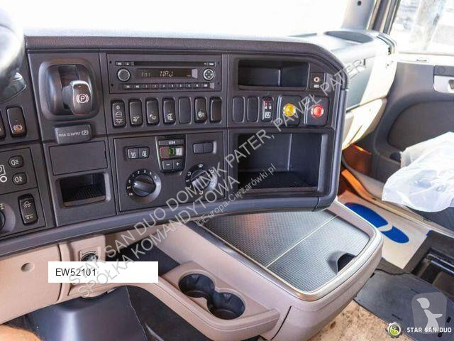 Vrachtwagen Scania PK 74002