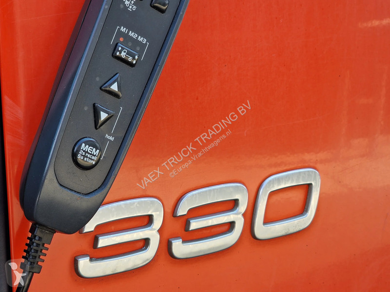 Camión Volvo 330 4x2 - Frigoblock frigo - Zepro...