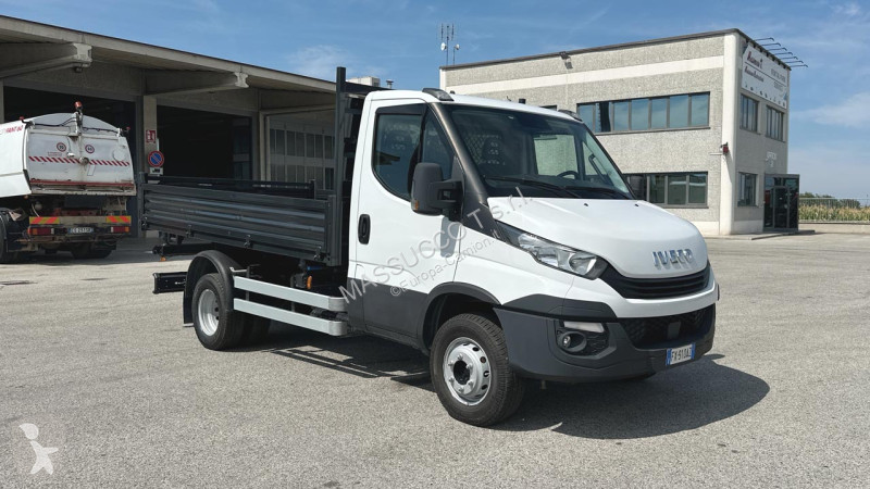 Camión Iveco DAILY 60-150 4x2
