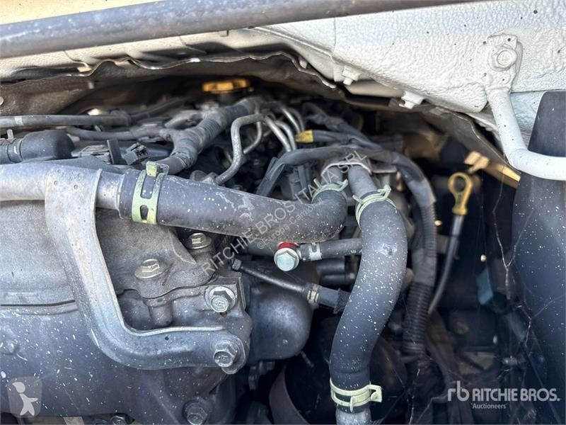 Вантажівка Nissan Multitel HX195 19 m on Nissan...
