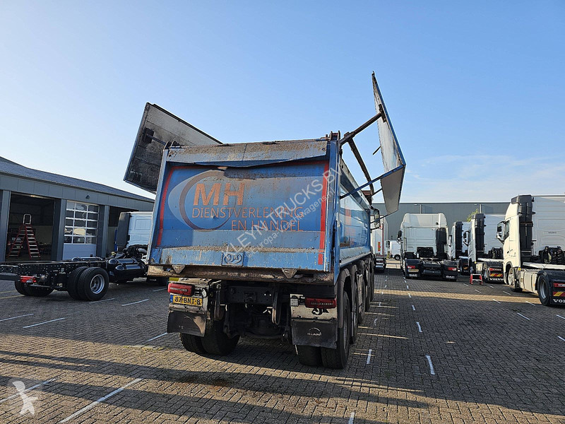 Camión MAN 49.460  10X8 BB 22M3 TIPPER