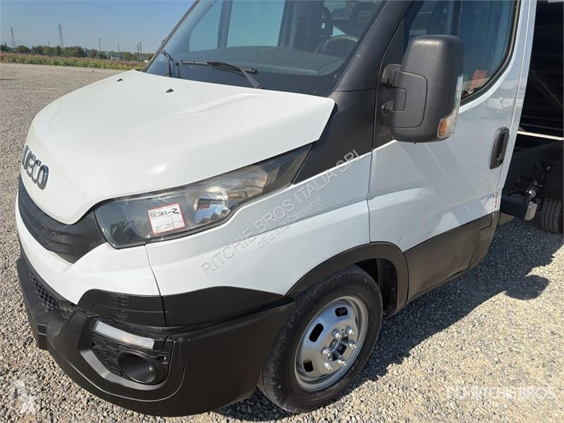 Furgoneta Iveco Dump Truck