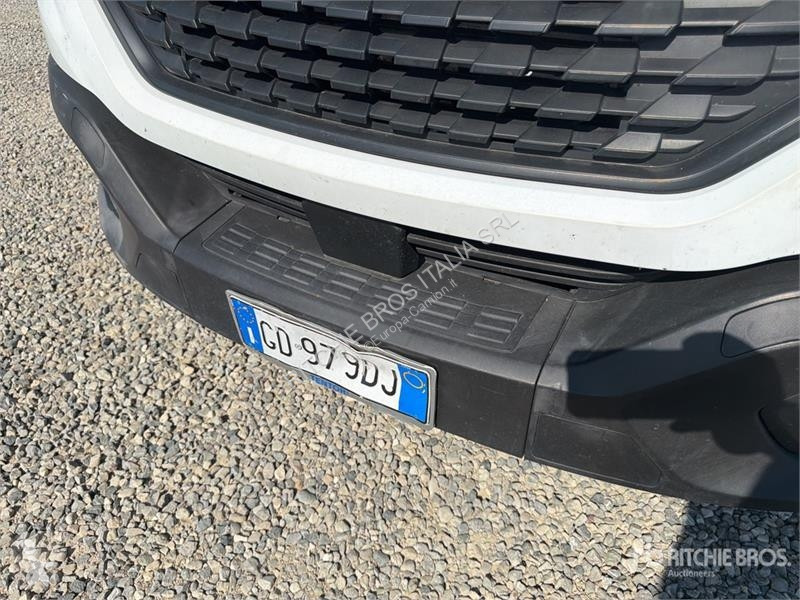 Furgoneta Iveco