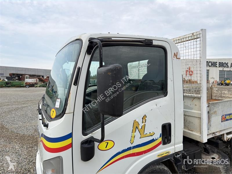 Kamion Isuzu S/A Dump Truck
