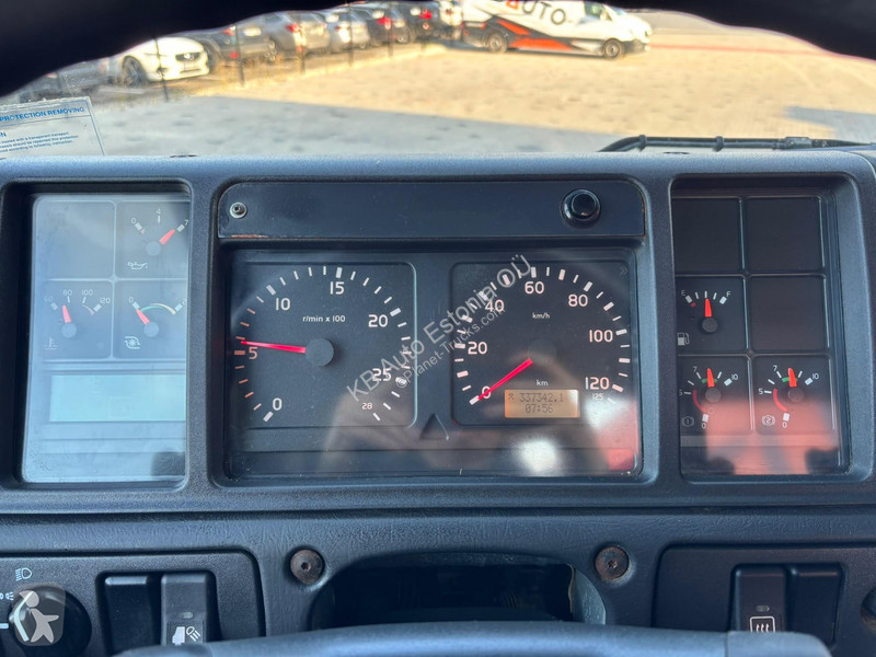 Camión Volvo 340 4x4 BOX L=4286 mm