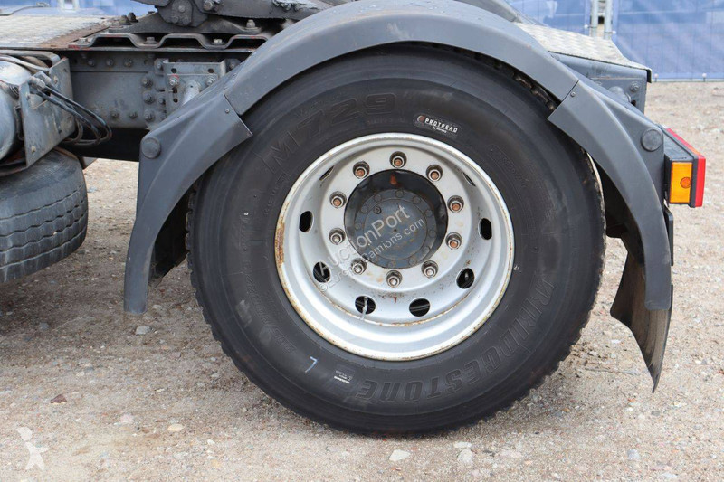 Tahač Renault HD300-19T