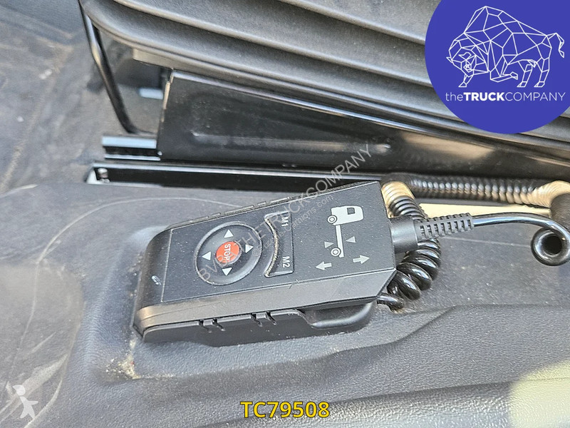 Camión Mercedes 1221