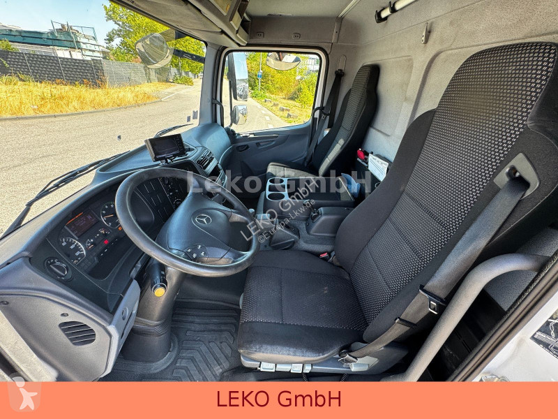 Camión Mercedes 1218