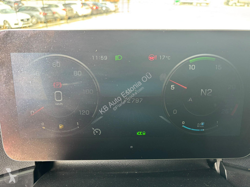 Mercedes 3258 8x4 RETARDER / BOX L=5542 mm truck