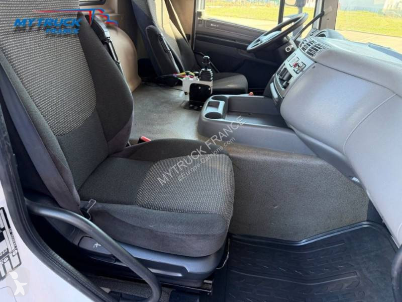 Camion DAF 410