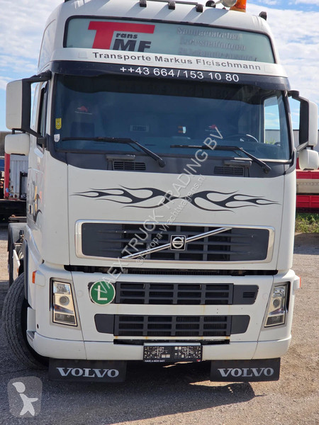 Teherautó Volvo 420 Globetrotter XL 6x2*4 - BDF...
